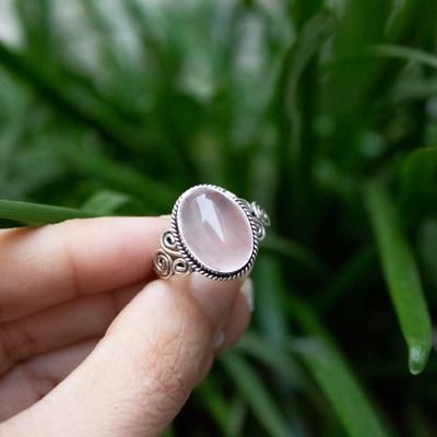 Stone Ring Design, Moonstone Rings, Silver Ring Designs, Silver Rings With Stones, Gold Rings Fashion, Rose Quartz Ring, Jewelry Design Earrings, Rose Quartz Gemstone, Handmade Rings