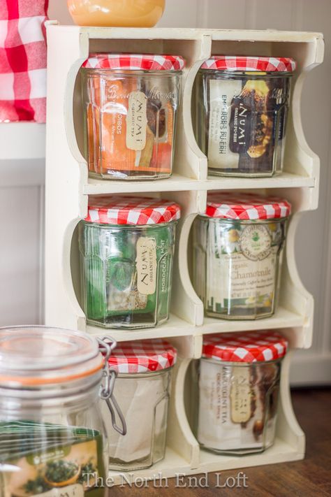 DIY Vintage Farmhouse Tea Caddy! (Repuposed Project) Tea Display, Diy Tea, Tea Organization, Tea Station, Woodwork Projects, Tea Diy, Tea Storage, Ideas Hogar, Tea Bar