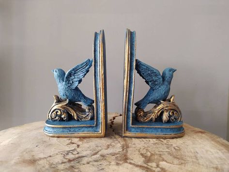 FOR SALE--> https://www.etsy.com/listing/1210140081/ Concrete Bookends, Unique Bookends, Modern Bookends, Home Decor Entryway, Art Nouveau Decor, Decorative Bookends, Statue Art, Vintage Bookends, Bust Sculpture