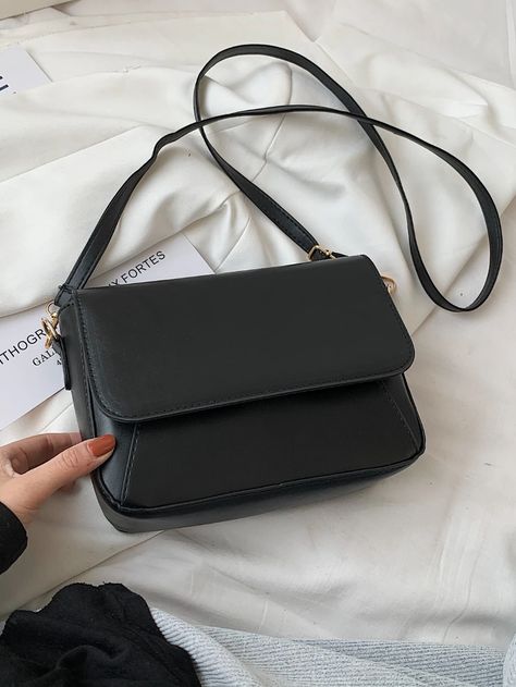 Minimalist Flap Crossbody Bag | SHEIN EUR How To Have Style, My Style Bags, Bags For Teens, Adjustable Bag, Girly Bags, Fancy Bags, Pretty Bags, Crossbody Bag Women, Black Purses