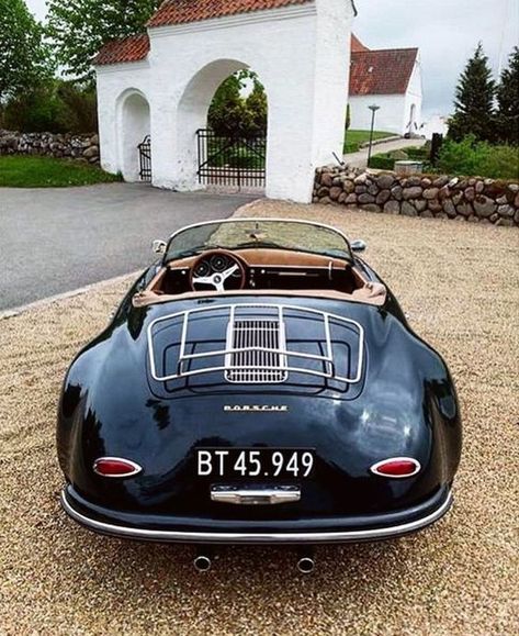 Porche 356 Speedster, Porsche Speedster 356, Old Luxury Cars, Luxury Cars Porsche, Convertible Porsche, Porsche Speedster, Cars Porsche, Car Wheels Diy, Porsche 356 Speedster