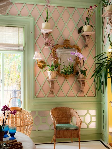 Designer Amanda Lindroth Breaks Down Palm Beach Decorating Mexican Kitchen Style, Amanda Lindroth, Kips Bay Showhouse, Palm Beach Decor, Beach House Aesthetic, Bedroom Traditional, Palm Beach Regency, Modern Contemporary Living Room, Traditional Dining Rooms