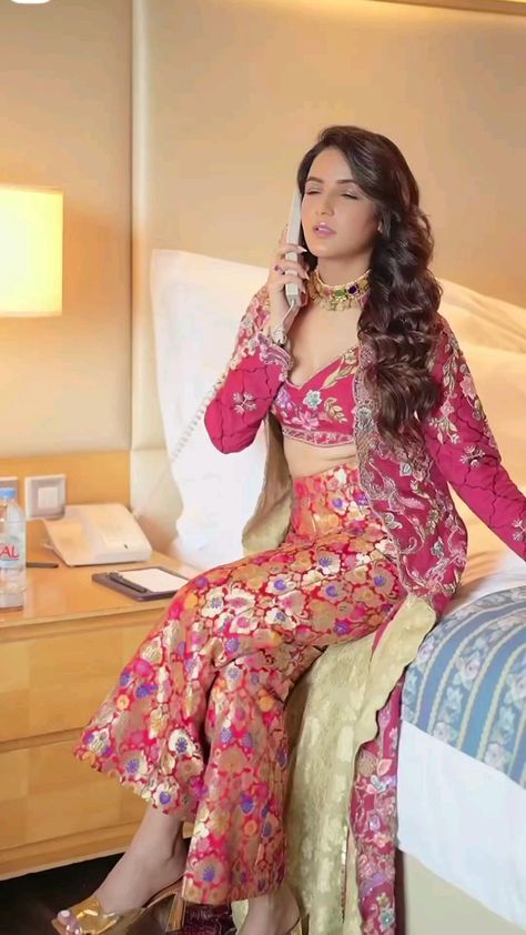 Lehengas For Wedding, Sangeet Function, Aisha Rao, Sangeet Outfit, Trendy Outfits Indian, Tandoori Masala, Indian Bride Outfits, Latest Model Blouse Designs, A Fashion Designer