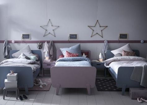 beautiful-kids-room-design-for-three-children_3 Triplets Bedroom, Kids Room Inspiration, Shared Room, Shared Bedrooms, Shared Rooms, Kids Interior, Kids Room Design, Beautiful Bedding, Cool Beds