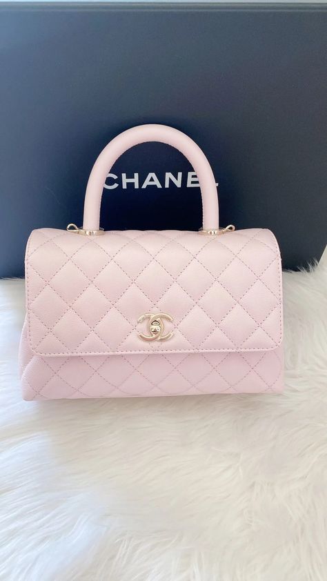 My Honest Review: Chanel Coco Handle - With Love, Vienna Lyn Coco Chanel Purses Handbags, 2023 Bags, Chanel Coco Handle, Chanel Price, Types Of Handbags, Chanel Classic Flap Bag, Coco Handle, Dream Bags, Classic Chanel