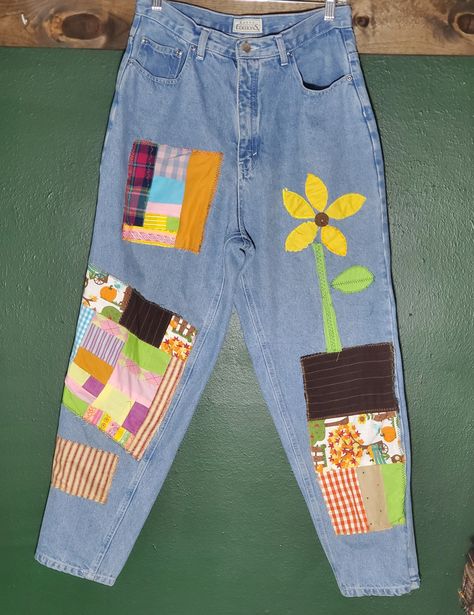 Patchwork jeans Gingham Patchwork, Patchwork Clothing, Clothing Crafts, Patch Jeans, Patchwork Jeans, Upcycled Clothing, Patched Jeans, Denim Pant, Upcycle Clothes