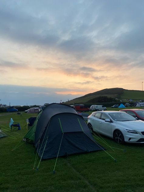 Beach, british, uk, british beach, british holiday, caravan, camping, glamping, british weather, devon, croyde, sunset, sun, evening Caravan Holiday, Caravan Uk, British Beach, Sun Evening, British Holidays, British Beaches, Camping Uk, Caravan Camping, Camping Summer