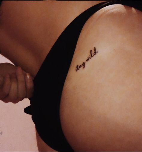 Top Of Buttcheek Tattoo, Love Handle Tattoos Women, Love Handle Tattoo, Small Tattoos On Bum Cheek, Tattoo On Buttcheek, Wild Heart Tattoo, Handle Workout, Small Cross Tattoo, Bum Tattoo