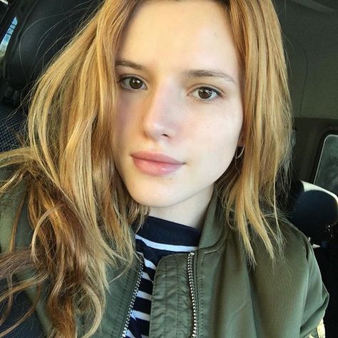 See Bella Thorne's No Makeup Selfie Beyonce Without Makeup, Celebs Without Makeup, Michelle Trachtenberg, Rebecca Ferguson, Felicity Jones, Gisele Bündchen, Bella Thorne, Kirsten Dunst, Fresh Face