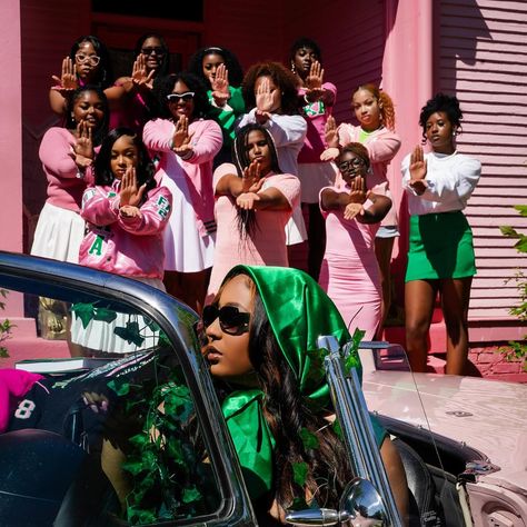 alpha kappa alpha • Instagram Aka Sorority Poses, Aka Sorority Aesthetic, Aka Probate Outfits, Aka Sorority Pictures, Alpha Kappa Alpha Photoshoot, Aka Photoshoot Ideas, Aka Poses, Aka Aesthetic, Aka Photoshoot