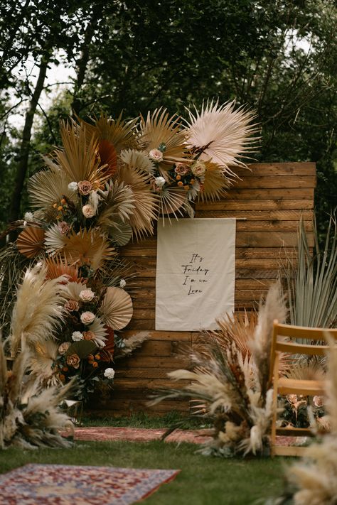 Wedding Venue Questions, Filipiniana Wedding, Boho Backdrop, Wedding Stage Backdrop, Rustic Wedding Backdrops, Rustic Wedding Photos, Rustic Bride, Laid Back Wedding, Rustic Backdrop