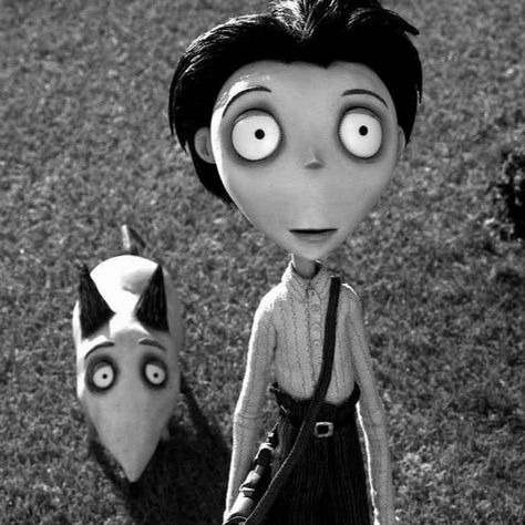 Scary Movies For Kids, Tim Burton Personajes, Halloween Films, Halloween Movies To Watch, Tim Burton Characters, Best Halloween Movies, Tim Burton Style, Tim Burton Art, Tim Burton Films