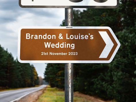 Signs Wedding Reception, Outdoor Wedding Games, Wedding Direction Signs, Buffet Wedding Reception, Wedding Reception Signage, Wedding Plaques, Wedding Snacks, Wedding Directions, Reception Signage