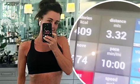 Kyle Richards, 54, explains HOW she stays so skinny Kyle Richards Style, Real Housewives Of Beverly Hills, Ab Work, Kyle Richards, Denise Richards, Housewives Of Beverly Hills, Black Bra, Real Housewives, At Home Gym