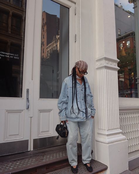 It not very ‘Tayla’ of me if I don’t wear at least one denim on denim look 🤭 Denim On Denim Looks, Street Style Parisian, Denim On Denim, Lookbook Outfits, Jean Outfits, Lookbook, Street Style, My Style, Closet