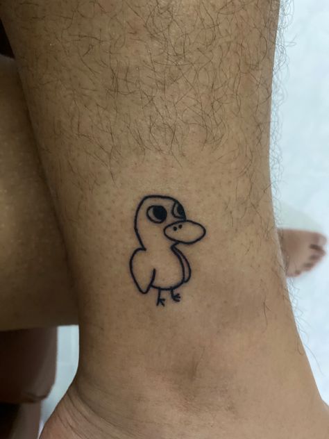 Small Cute Stick And Poke Tattoos, Silly Duck Tattoo, Duck Holding Knife Tattoo, Cute Tattoo Ideas Aesthetic, Small Funny Tattoos Simple, Funny Small Tattoos For Guys, Funny Duck Tattoo, Tattoo Ideas Silly, Small Funny Tattoo Ideas