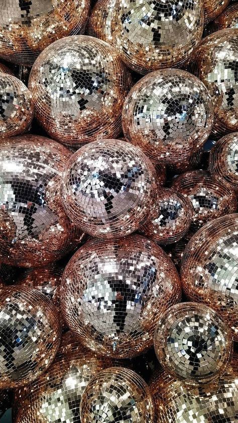 Christmas Aesthetic Wallpaper, Music Wall Art, Disco Balls, Music Wall, Pretty Wallpaper Iphone, Christmas Aesthetic, Music Print, Disco Ball, Ipad Wallpaper