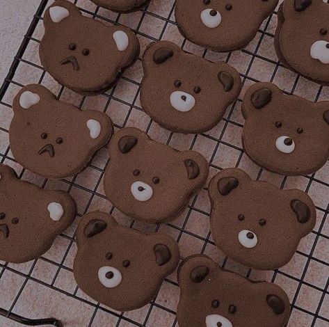 Light Grunge, Bear Cookies, Cream Aesthetic, Bear Theme, Korean Aesthetic, Mocha Brown, Beige Aesthetic, Aesthetic Colors, Coffee And Books