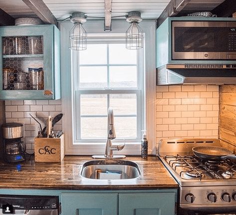 The 11 Tiny House Kitchens That'll Make You Rethink Big Kitchens Tiny House Kitchen Storage, Design Casa Piccola, Tiny Kitchen Design, Oven Stove, Tiny House Blog, Outdoor Kitchen Appliances, Best Tiny House, Decor Ikea, Cabinet Color