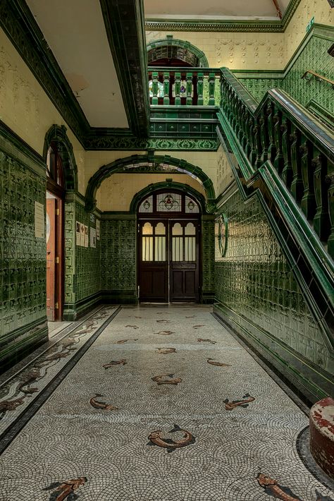 Green Floor Tile, Victoria Aesthetic, Victoria Baths Manchester, Manchester Architecture, Manchester House, Hallway Art, Bg Design, Artistic Style, Dream House Interior