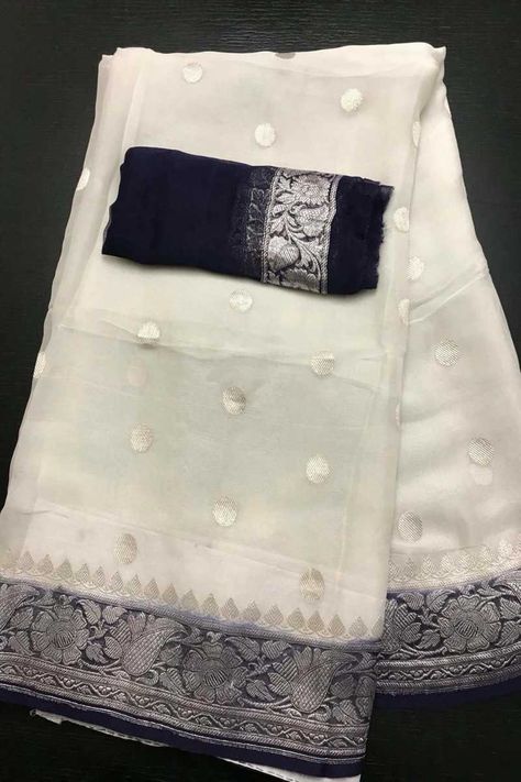 Khaddi Georgette Saree, Pure Chiffon Sarees, Banaras Sarees, Saree Georgette, Indian Sari Dress, Saree Designer, White Saree, Party Kleidung, Pure Chiffon