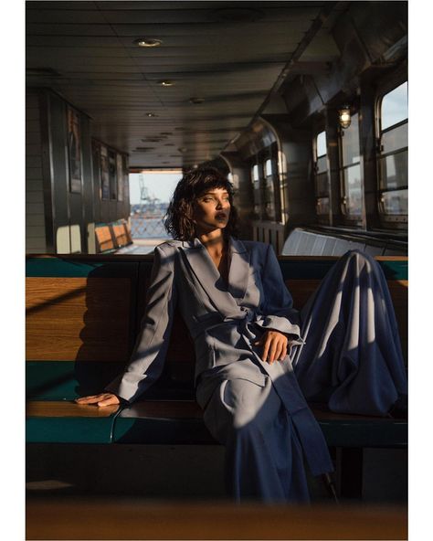 Alex Hutchinson Photography on Instagram: “@cehbecker for @irishtatler 💕💕 . . #nyc #editorial #fashion #statenisland #ferry #tatler #statenislandferry” City Fashion Shoot, Nyc Editorial, New York Photoshoot, Nyc Photo Ideas, Boat Photoshoot, Street Fashion Photoshoot, Courtney Smith, Street Photography People, Staten Island Ferry