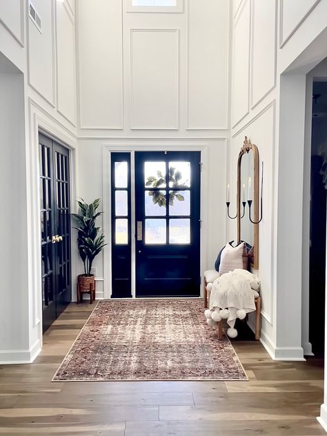 Classy Foyer Ideas Entryway, Entryway With High Ceiling, Office Wall Molding, Wall Molding Design, Foyer Ideas Entryway, Foyer Wall, Picture Molding, Frame Molding, Picture Frame Molding