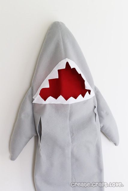 Shark Costume - Create Craft Love Boy Halloween Costumes Diy, Toddler Boy Halloween Costumes Diy, Toddler Shark Costume, Diy Shark Costume, Ocean Costume, Shark Costume Kids, Chanel Diy, Sea Creature Costume, Shark Halloween Costume