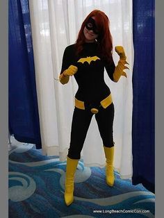 Cute batgirl cosplay Super Hero shirts, Gadgets Diy Superhero Costume, Batman Costume Diy, Batman Diy, Batgirl Cosplay, Batgirl Costume, Batman Costume, Diy Kostüm, Hero Costumes, Fantasias Halloween