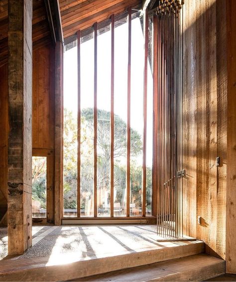 MERIT | The Shaw House, built in 1974 with redwood timbers salvaged from the local Dolan Creek Bridge. Renovation by Mark Haddawy. Photos by... | Instagram Mark Haddawy, Redwood House, Shaw House, Alaska House, Venice House, Deco Interiors, 70s House, House Big, Sea Ranch