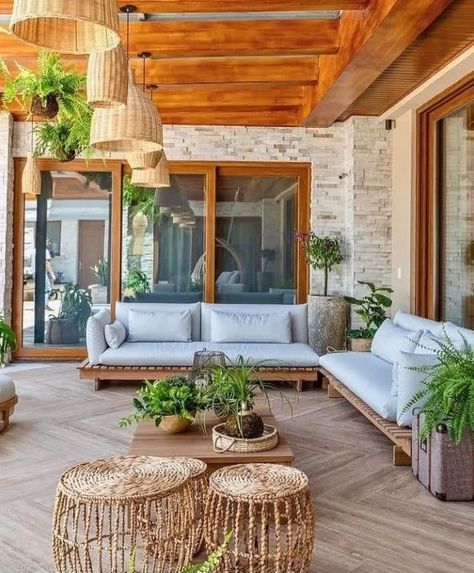 Veranda Design, Home Decor Ideas Bedroom, Beach House Interior Design, Decor Ideas Bedroom, Casa Country, Outdoor Living Design, Wallpaper Home Decor, Beach House Interior, Decor Wallpaper