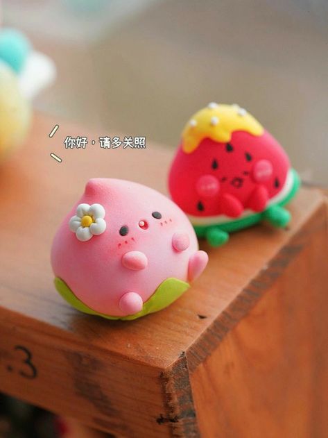 Cute Clay Figures Kawaii, Air Dry Clay Animals, Clay Arts, Wallpaper Boho, Polymer Clay Gifts, Polymer Clay Kawaii, Sculpey Clay, Tanah Liat, Clay Diy Projects