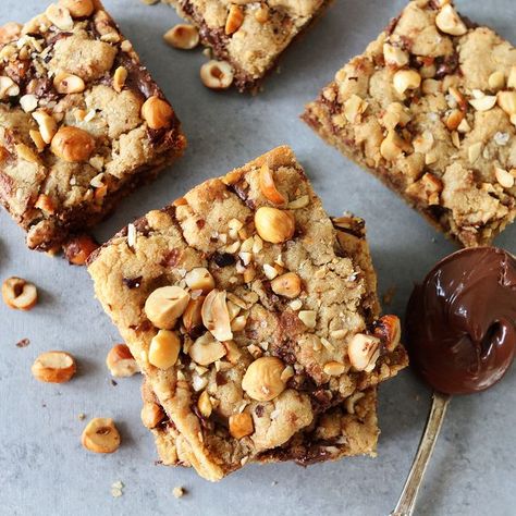 Hazelnut Nutella Cookie Bars Hazelnut Bars, Nutella Bar, Hazelnut Recipes, Nutella Cookie, Cookie Bars Easy, Hazelnut Cookies, Nutella Brownies, Nutella Cookies, The Pioneer Woman