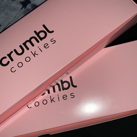 #crumble #cookies #crumblcookies #pink #pinterest #instagram #aesthetic Crumble Cookie Recipe, Crumble Cookies, Crumbl Cookies, Pink Pinterest, Dump Ideas, Cookie Party, Cookie Packaging, Storing Cookies, 14th Birthday