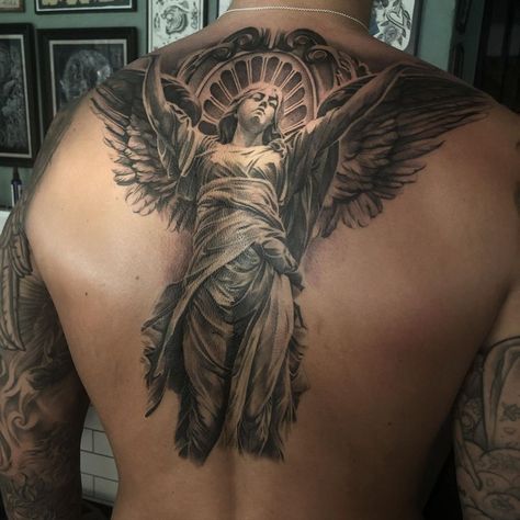 Angel Back Tattoo Men, Back Tattoo Men Ideas, Tattoo Designs Men Leg, Back Tattoo Angel, Back Tattoos Men, Back Tattoo Men, Back Piece Tattoo Men, Men Finger Tattoos, Light Tattoos