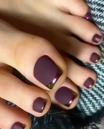 Trendy Toes: Top Summer Toe Nail Colors of 2024 September Toe Nails Color, Toe Polish Ideas, Winter Pedicure Colors, Pedicure Ideas Summer 2024, Fall Pedi, Fall Toenails, Fall Toe Nail Colors, Toenail Color, Simple Pedicure