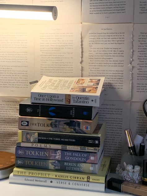 stack of books :) Piles Of Books Aesthetic, Pile Of Books Aesthetic, Stacks Of Books Aesthetic, Stack Of Books Aesthetic, Book Stacks Aesthetic, Maya Aesthetic, Book Piles, Book Pile, Stacks Of Books