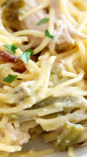 Green Chile Chicken Spaghetti, Green Chile Spaghetti, Green Chili Spaghetti, Green Chili Chicken Pasta, Chicken And Green Chile Recipes, Green Chili Chicken Spaghetti, Green Chili Pasta, Green Chile Pasta, Hatch Chilis