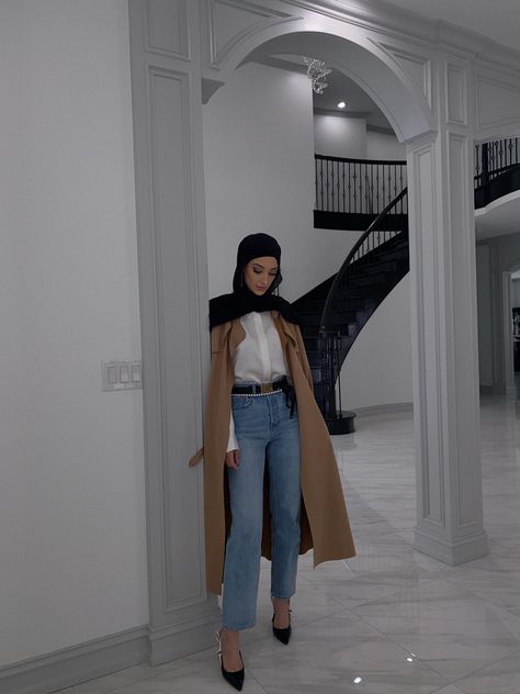 Modest hijab fashion inspo Styling Dior Saddle Bag, Dior Heels Outfit, Hijab Heels, Dior Saddle Oblique, Dior Saddle Bag With Strap, Brown Saddle Bag Dior, Dior Saddle Bag Outfit, Denim Dior Saddle Bag, Dior Heels