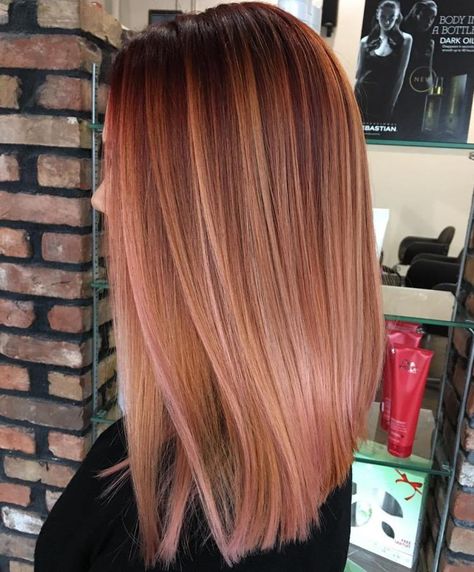 Caramel And Subtle Pink Balayage  Straight Hair with Rosy Highlights Gold Hairstyles, Balayage Hair Rose, Unusual Hair Colors, Balayage Straight, Gold Balayage, Balayage Straight Hair, Rose Gold Balayage, Auburn Balayage, Ginger Color