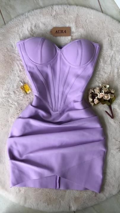 Bodycon Evening Dress Classy, Lavender Homecoming Dress, Dress Lavender, Mini Homecoming Dresses, Classy Prom Dresses, Looks Party, Pretty Prom Dresses, Ruched Bodycon Dress, Flower Tops