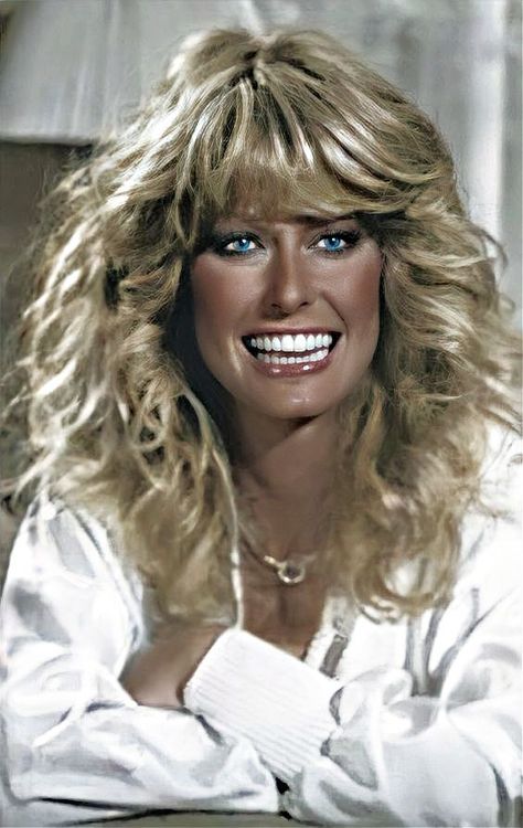 Long Shag Haircut Fine Hair, Southern Belle Hair, Farrah Hair, Farah Fawcett Hair, Feathered Hair Cut, Blonde Hair Transformations, Layered Haircuts For Medium Hair, Cool Blonde Hair, Brown Hair With Blonde Highlights