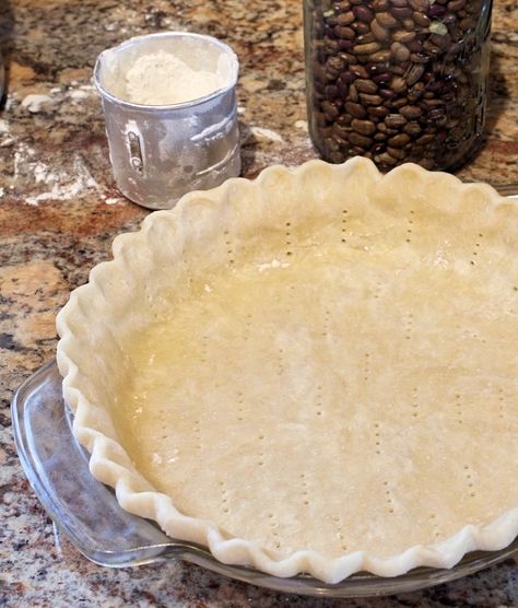 Aunt Elsie's Flaky Pie Crust - My Country Table Deep Dish Pie Crust Recipe, Crisco Pie Crust, Pumpkin Pie Crust, My Country Table, Baked Pie, Baked Pie Crust, Perfect Pie Crust, Frozen Pie, Country Table