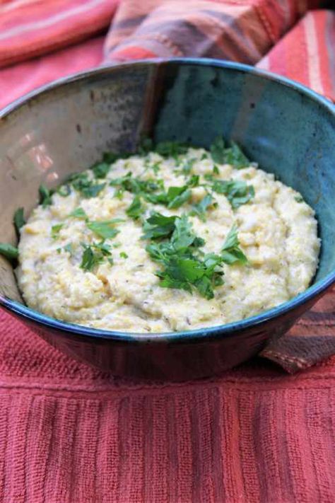 Serve in a deep bowl and garnish with the fresh parsley. Romanian Polenta, Easy Polenta, Pork Goulash, Polenta Recipe, Italian Dinner Party, Polenta Recipes, Meatless Monday Recipes, Dinner Party Menu, Italian Dinner