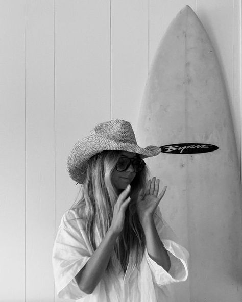 Cowboy Beach Hat, Free People Decor, Coastal Cowgirl Photoshoot, Beach Branding Photoshoot, Coastal Cowboy Aesthetic, Hat Campaign, Cowgirl Beach Aesthetic, Cowgirl Surfer, Coastal Cowgirl Branding