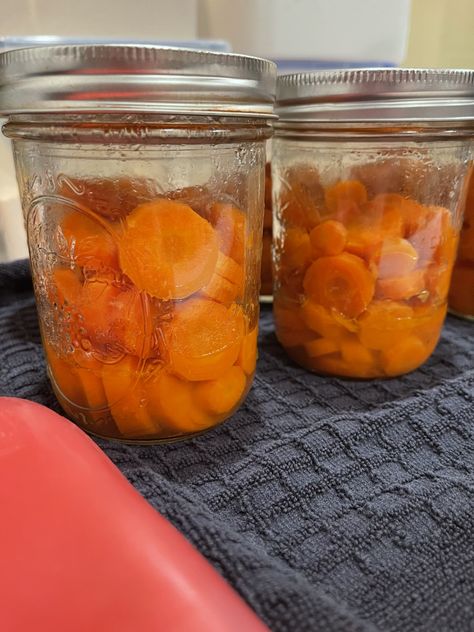 Dry Packed Carrots Canning Recipe Dry Canning Vegetables, Canning Carrots Pressure Cooker, Preserving Carrots Canning Recipes, Canning Carrot Soup, How To Freeze Carrots Without Blanching, Dry Canning Carrots, Dry Pack Canning Carrots, Dry Canning Sweet Potatoes, Pressure Canning Carrots