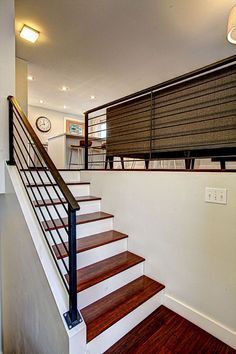 Railing style for front steps Foyer Remodel, Split Foyer Remodel, Split Entry Remodel, Raised Ranch Remodel, Split Level Entryway, Bi Level Homes, Split Level Remodel, Modern Stair Railing, Split Foyer