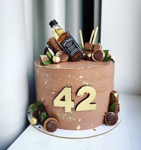 Cake Designs For Dads Birthday, Chocolate Cake Designs, Dad Birthday Cakes, Bottle Cake, Chocolate Drip Cake, Birthday Cake For Him, 21st Birthday Cakes, Beer Cake, Chocolate Candies