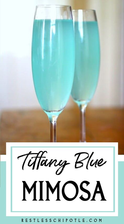 Two aqua blue drinks in champagne flutes. Blue Mimosa, Tiffany Theme Party, Breakfast At Tiffanys Party Ideas, Tiffany Themed Bridal Shower, Tiffany Birthday Party, Easy Cocktail Recipe, Bridal Shower Drinks, Bridal Shower Cocktails, Tiffany Birthday