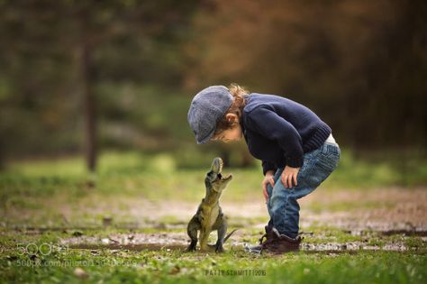 Birthday Photoshoot Ideas Boys, Dinosaur Photography, Dinosaur Birthday Theme, Boy Photo Shoot, Dinosaur Photo, Toddler Photoshoot, Dinosaur Pictures, Dino Birthday, Baby Boy Photos